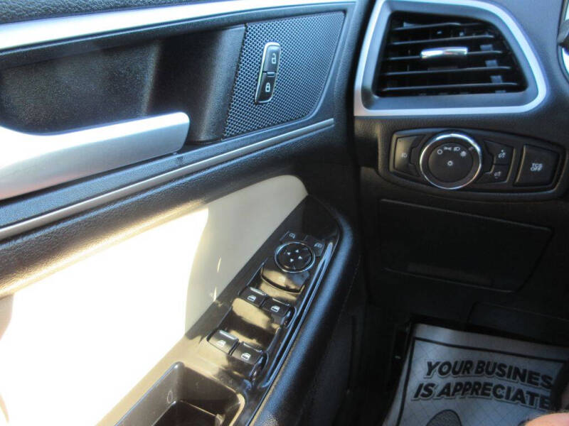 2020 Ford Edge SEL