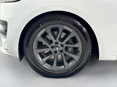 2024 Land Rover Range Rover Sport P400 Dynamic SE