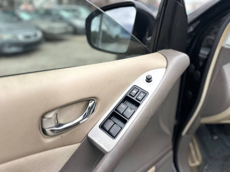 2011 Nissan Murano S