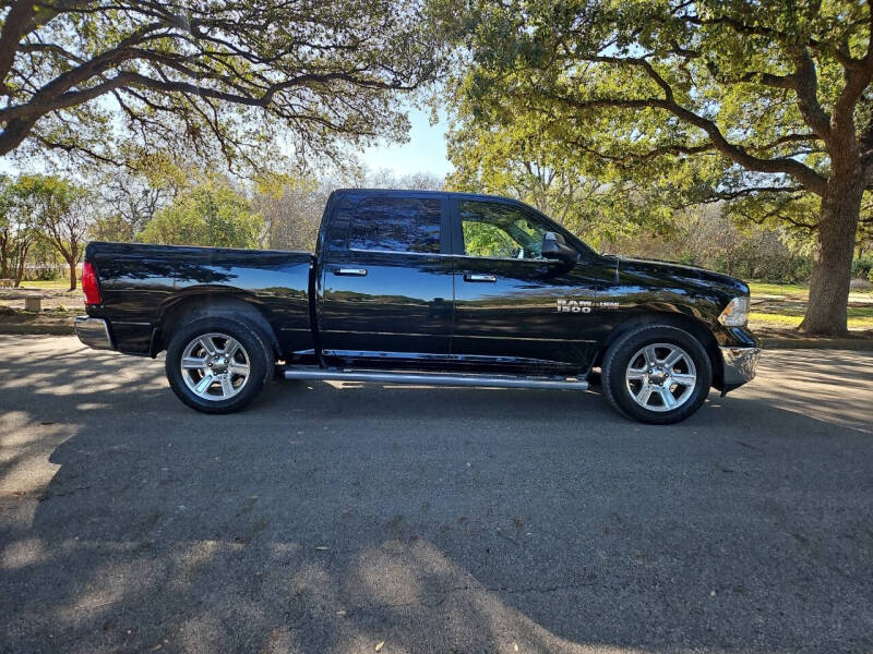 2017 RAM Ram 1500 Pickup Lone Star Silver photo 2