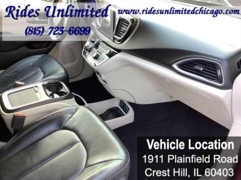 2017 Chrysler Pacifica Touring-L Plus