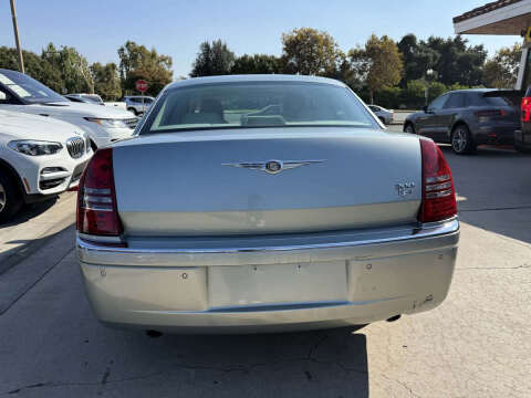 2005 Chrysler 300 C