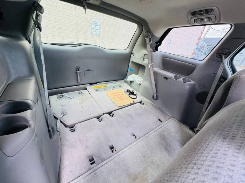 2005 Toyota Sienna