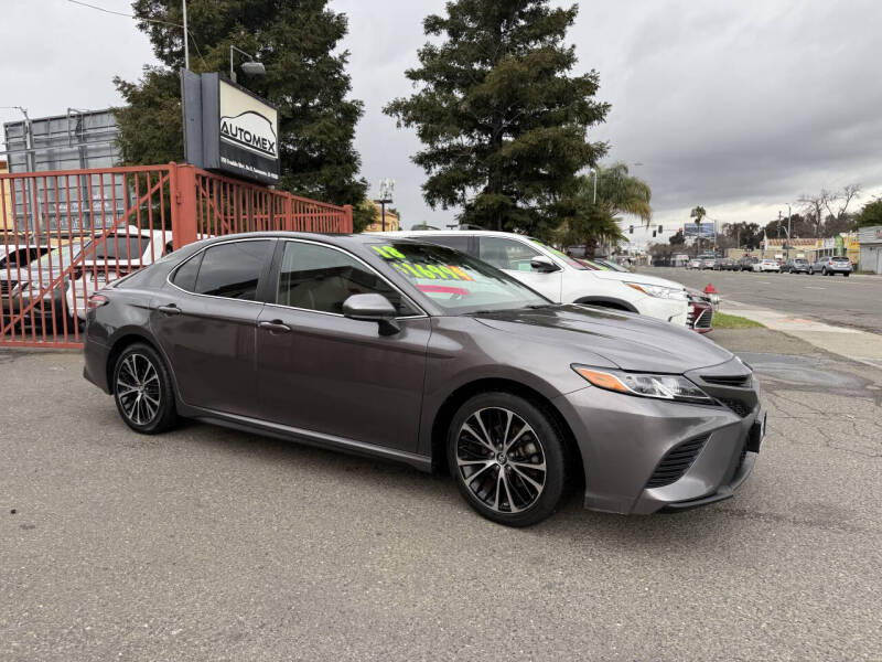 2018 Toyota Camry SE