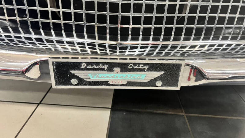 1957 Ford Thunderbird