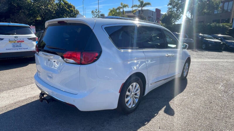 2018 Chrysler Pacifica Touring L