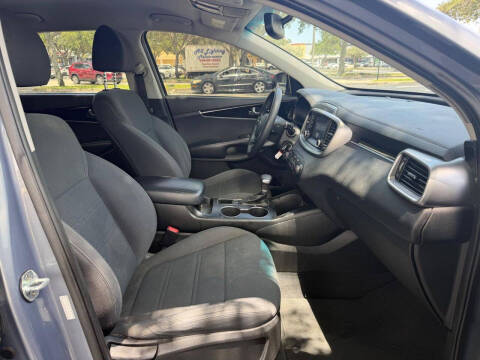 2020 Kia Sorento LX