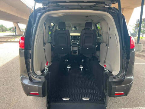 2019 Chrysler Pacifica Touring L