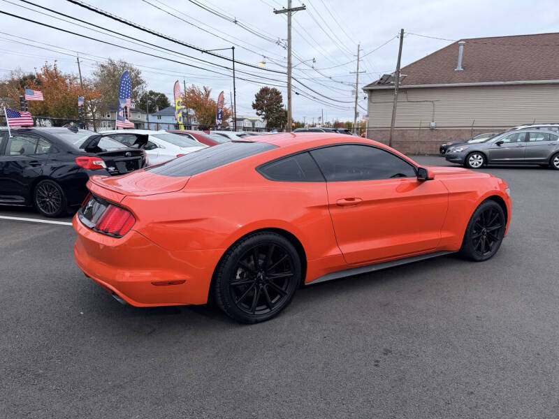 2016 Ford Mustang V6