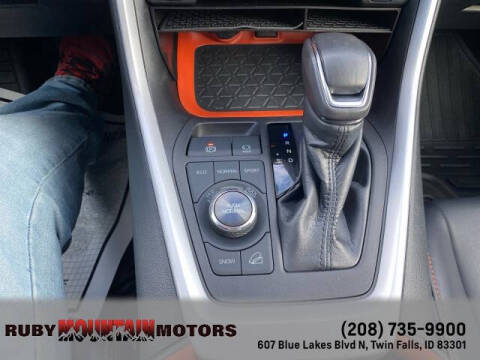 2022 Toyota RAV4 Adventure