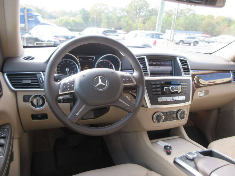 2013 Mercedes-Benz M-Class ML350 photo 7