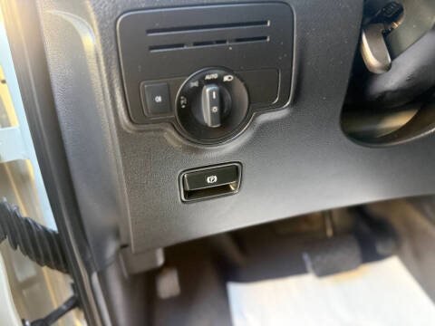 2016 Mercedes-Benz Metris