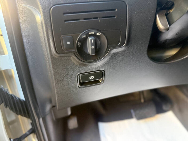 2016 Mercedes-Benz Metris