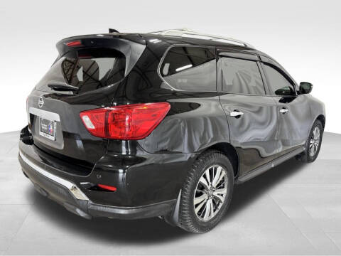 2019 Nissan Pathfinder S