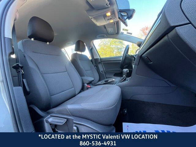 2019 Volkswagen Golf S