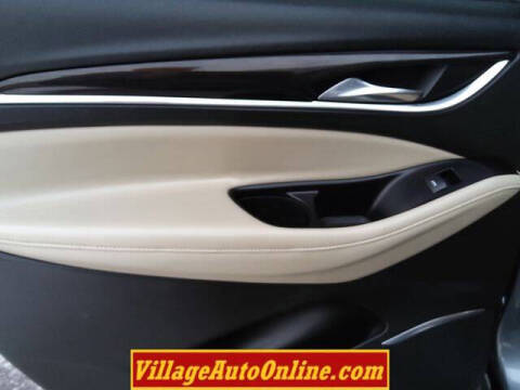 2018 Buick Enclave Essence