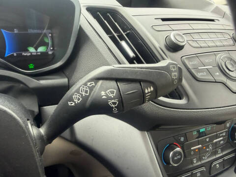 2017 Ford C-MAX Hybrid SE