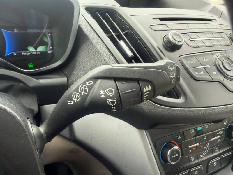 2017 Ford C-MAX Hybrid SE