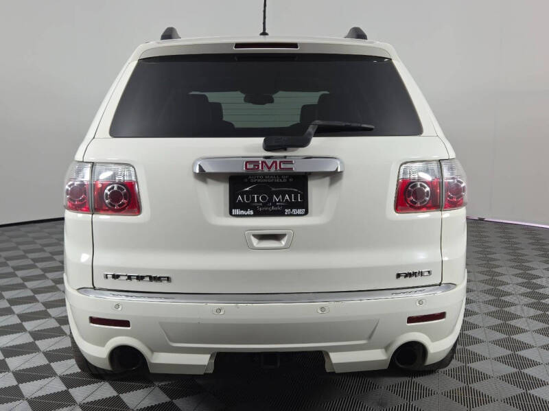 2011 GMC Acadia Denali