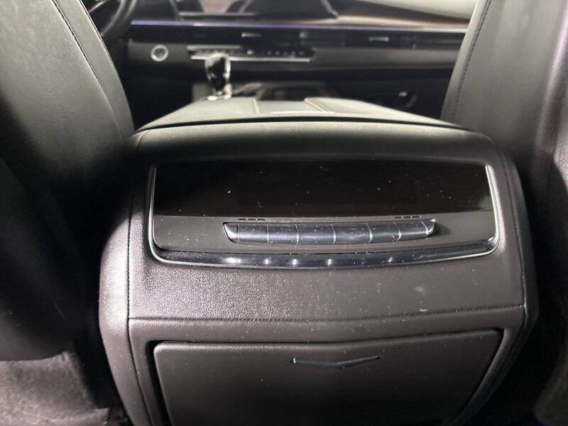 2022 Cadillac Escalade Premium Luxury