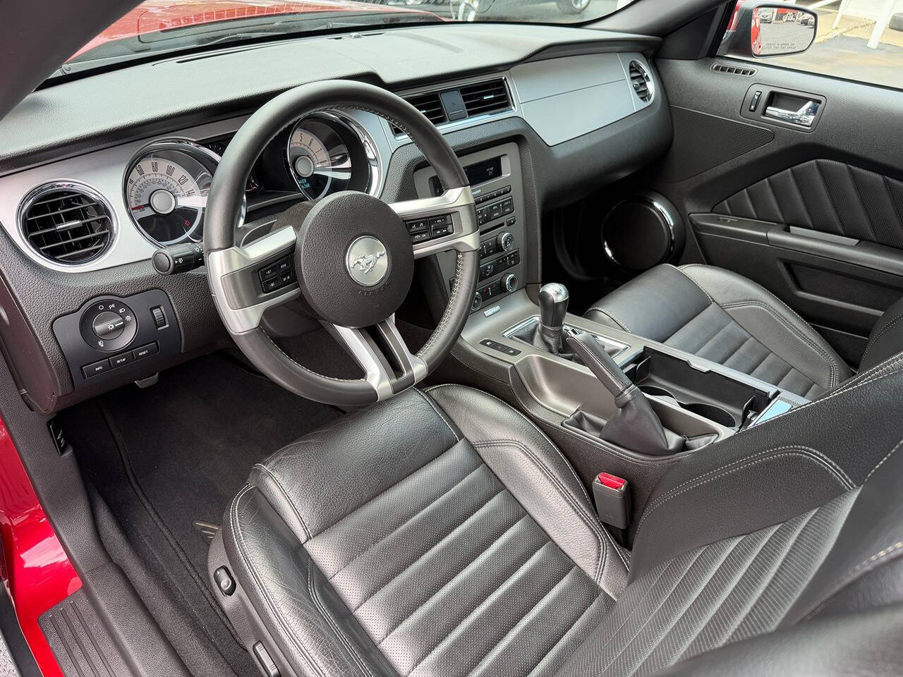 2010 Ford Mustang 6