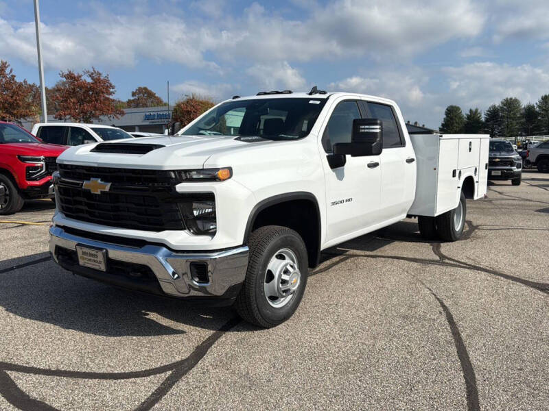 2026 Chevrolet Silverado 3500HD CC Work Truck