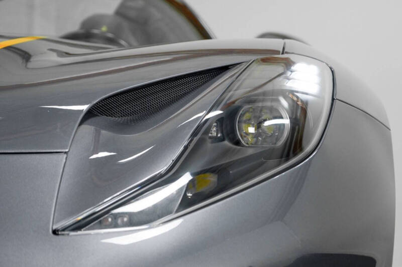 2023 Ferrari 812 GTS