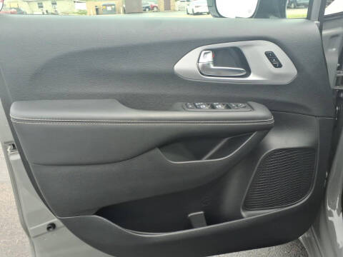 2025 Chrysler Pacifica Limited