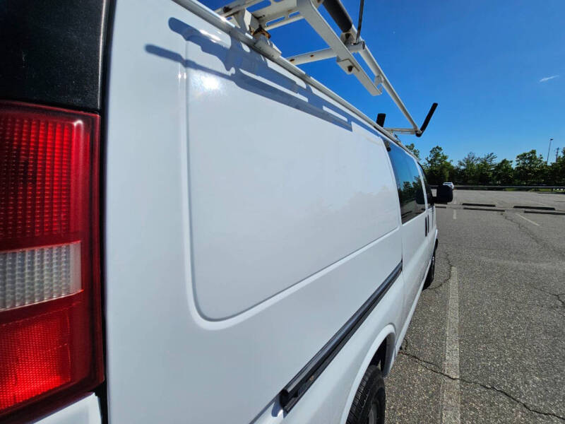 2011 Chevrolet Express 2500