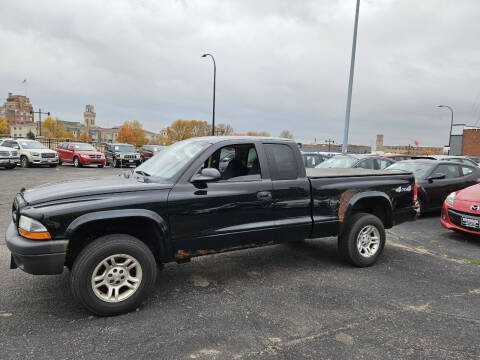 2003 Dodge Dakota for sale at RIVERSIDE AUTO SALES in Sioux City IA