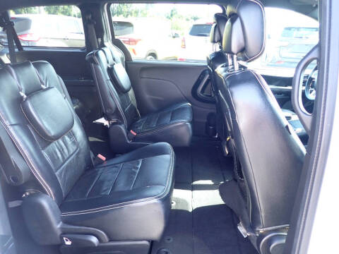 2015 Dodge Grand Caravan SE