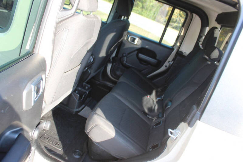 2020 Jeep Gladiator Sport