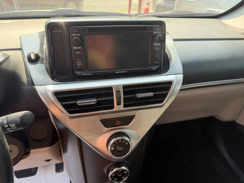 2014 Scion iQ 10 Series