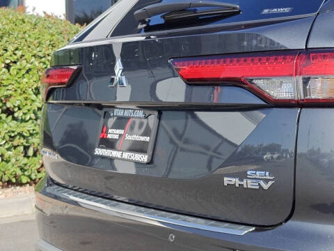 2025 Mitsubishi Outlander PHEV SEL