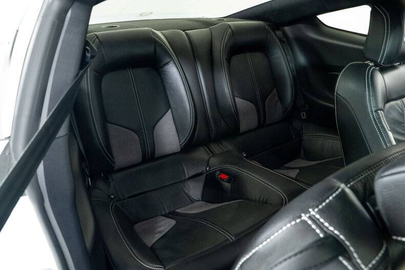 2022 Ford Mustang