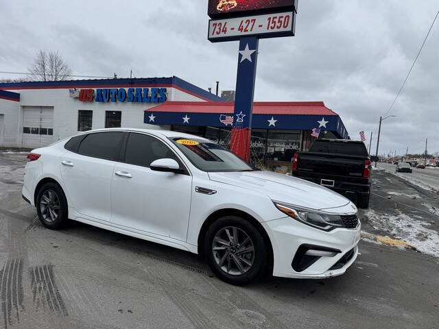 2020 Kia Optima LX's photo