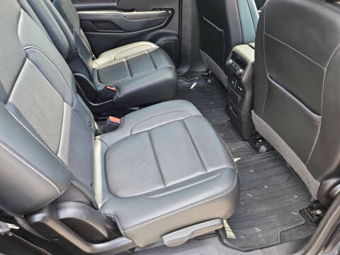 2020 GMC Acadia SLT