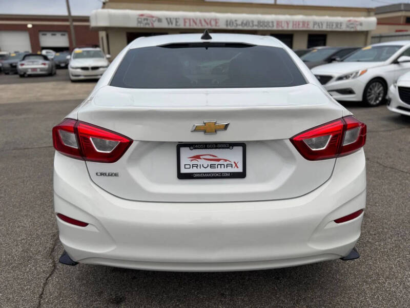 2018 Chevrolet Cruze LS Auto