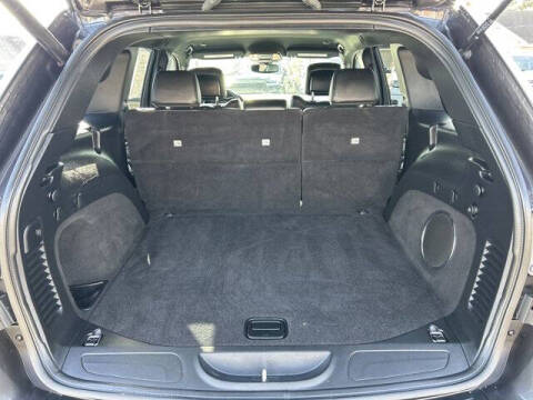 2019 Jeep Grand Cherokee Laredo E