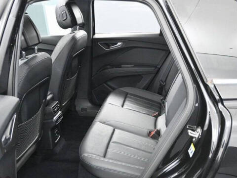 2024 Audi Q4 e-tron quattro Premium 50