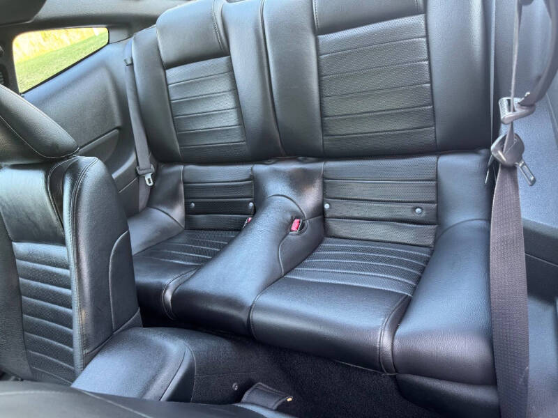 2009 Ford Mustang GT Deluxe