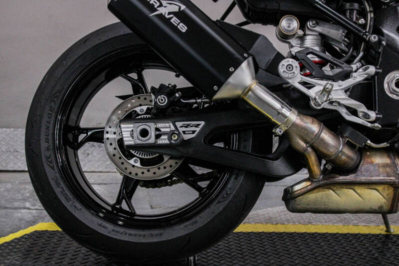 2024 BMW S 1000 RR