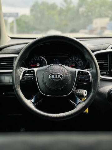 2020 Kia Sorento LX V6