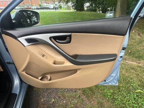 2012 Hyundai Elantra GLS