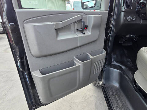 2023 GMC Savana 3500