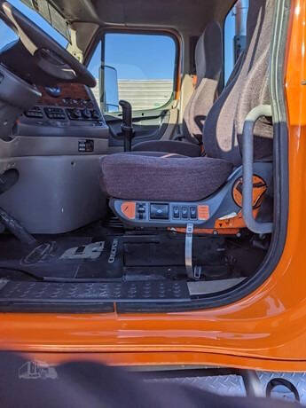 2013 Freightliner Cascadia