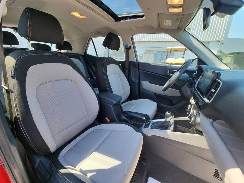 2025 Hyundai Venue SEL
