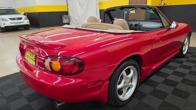 2000 Mazda MX-5 Miata