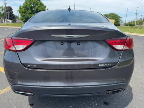 2016 Chrysler 200