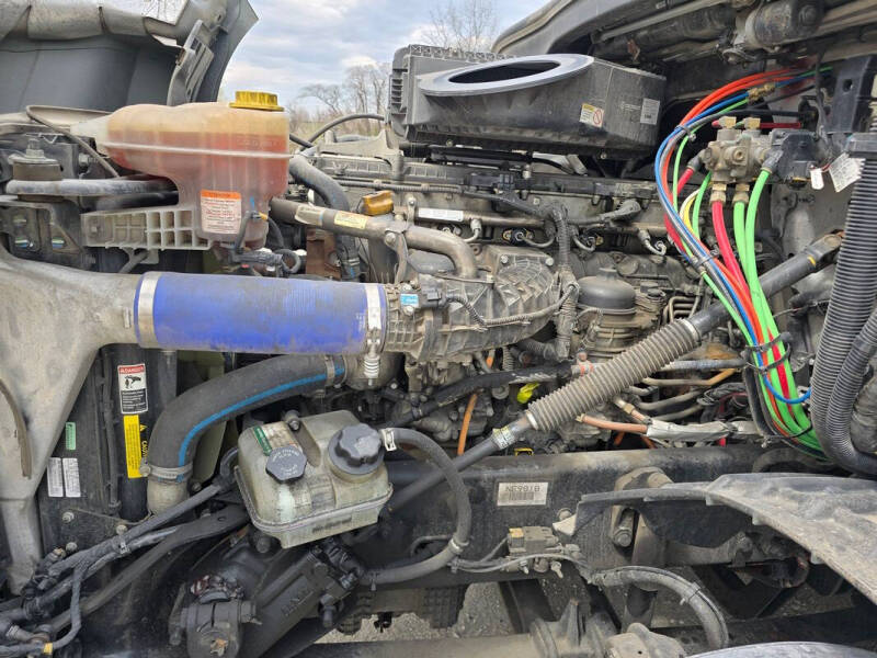 2022 Freightliner Cascadia